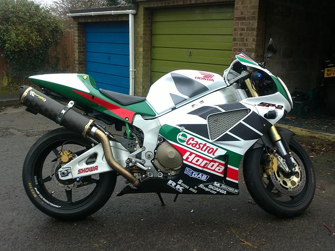 castrol 3.jpg
